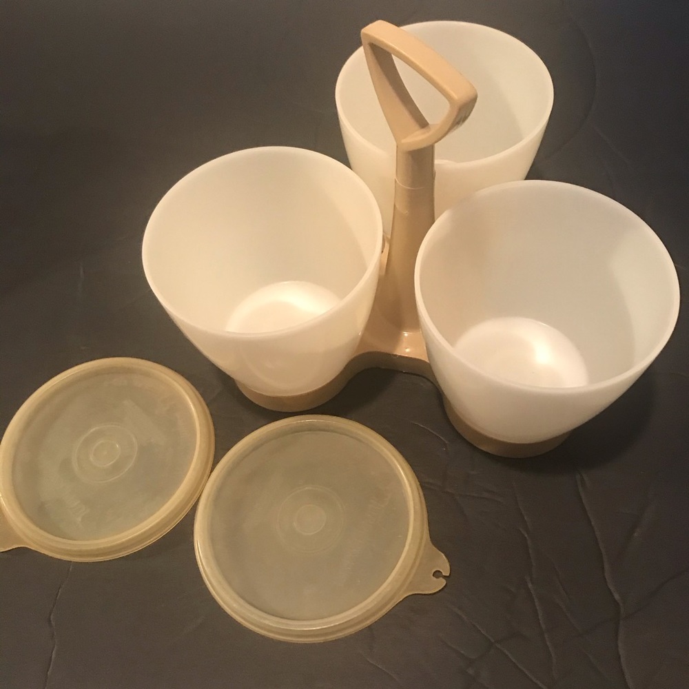 Tupperware Condiment Caddy - Picture 2 of 4